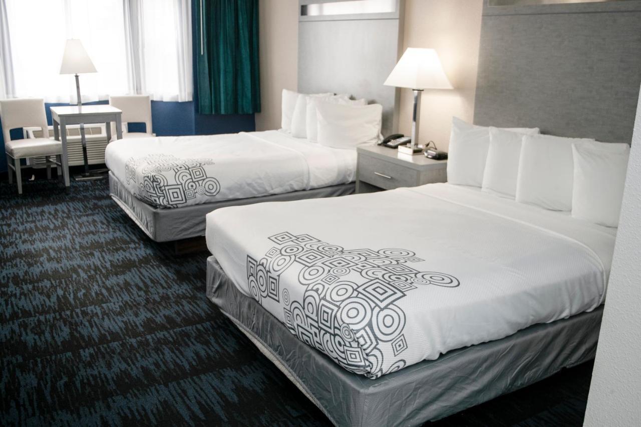 Anchor Beach Inn Кресънт Сити Екстериор снимка