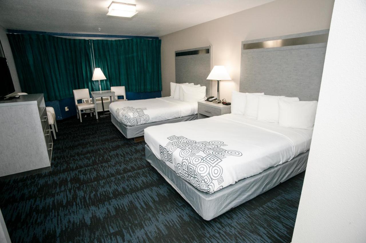 Anchor Beach Inn Кресънт Сити Екстериор снимка